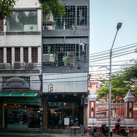 Zhelter'Bkk Hostel Bangkok Kültér fotó