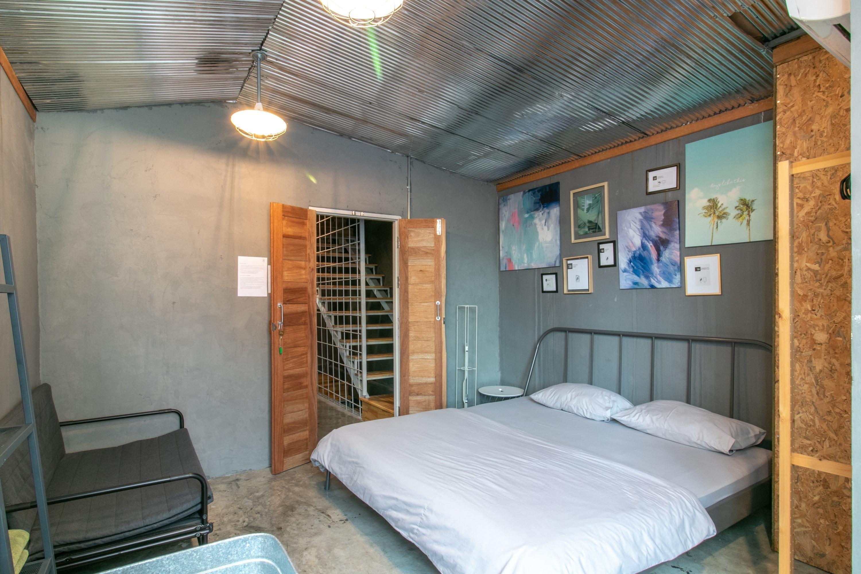 Zhelter'Bkk Hostel Bangkok Kültér fotó