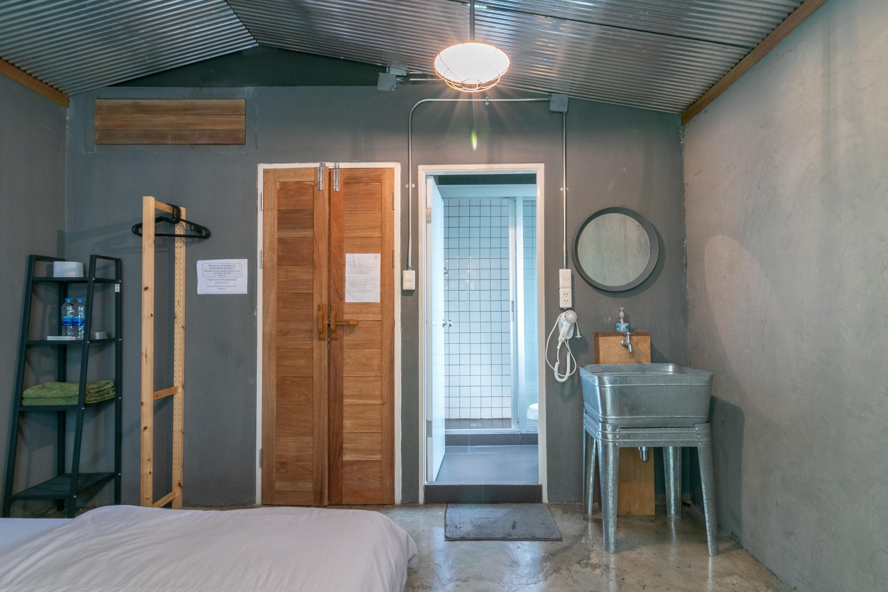Zhelter'Bkk Hostel Bangkok Kültér fotó