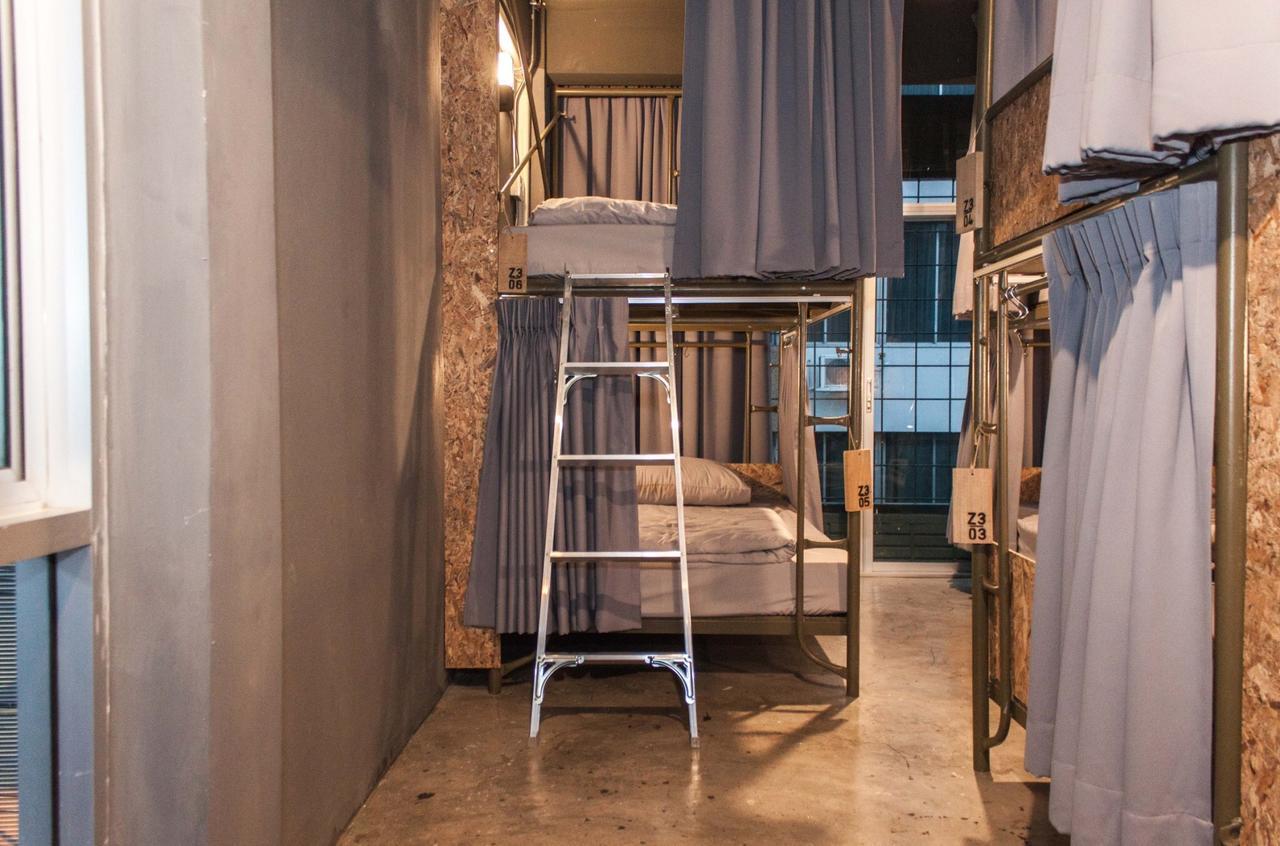 Zhelter'Bkk Hostel Bangkok Kültér fotó