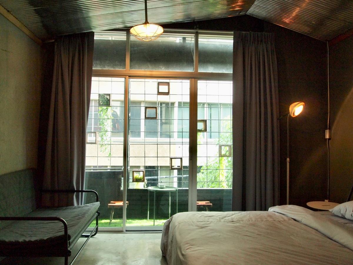 Zhelter'Bkk Hostel Bangkok Kültér fotó